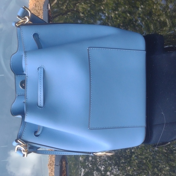 NWOT.. Micheal kors bucket purse & wallet - Picture 3 of 9